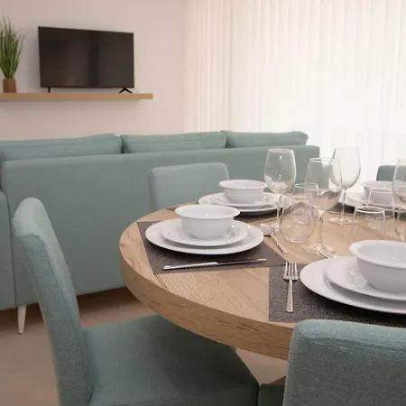Appartement Nina Da - By Sch *