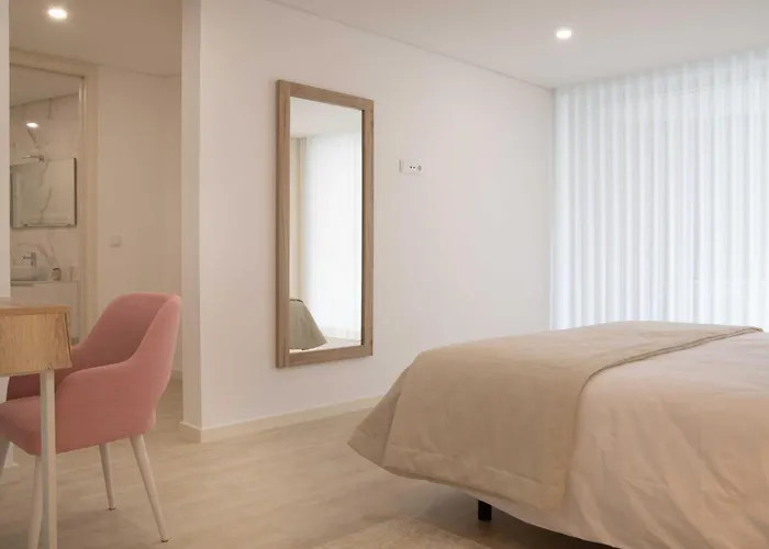 Nina Da - By Sch * Nazaré